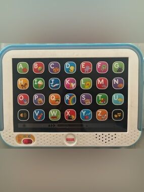 Fisher-Price Laugh & Learn Smart Stages Tablet.